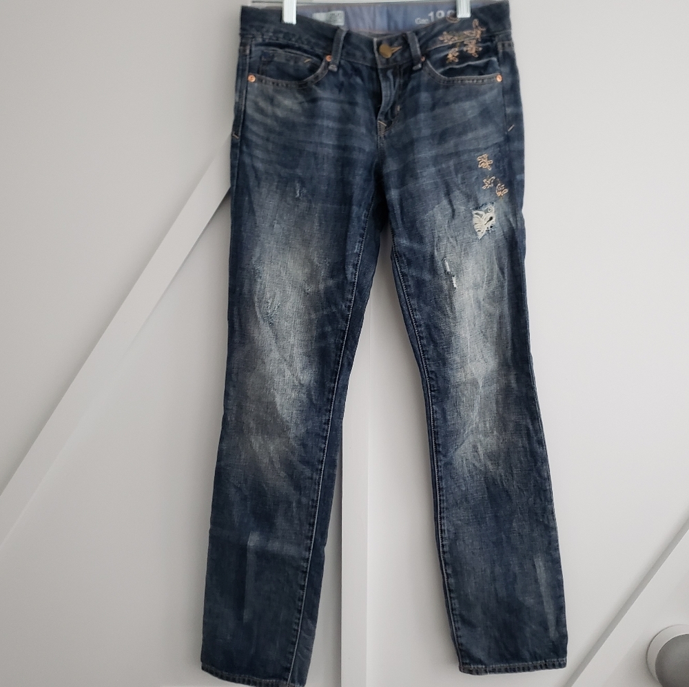 Embroidered Low rise Boyfriend Jeans
